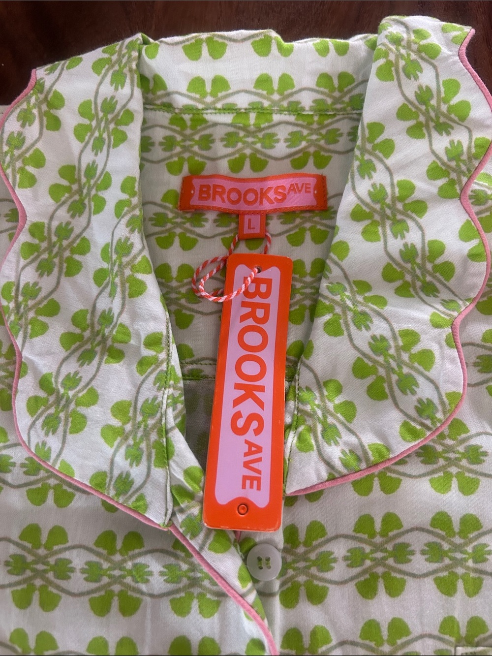 NWT Brooks Avenue Green Scalloped Pajama Set w/ Matching Bag Large - Picture 2 of 9